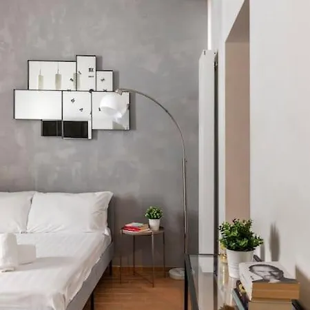 Vela House Apartment *